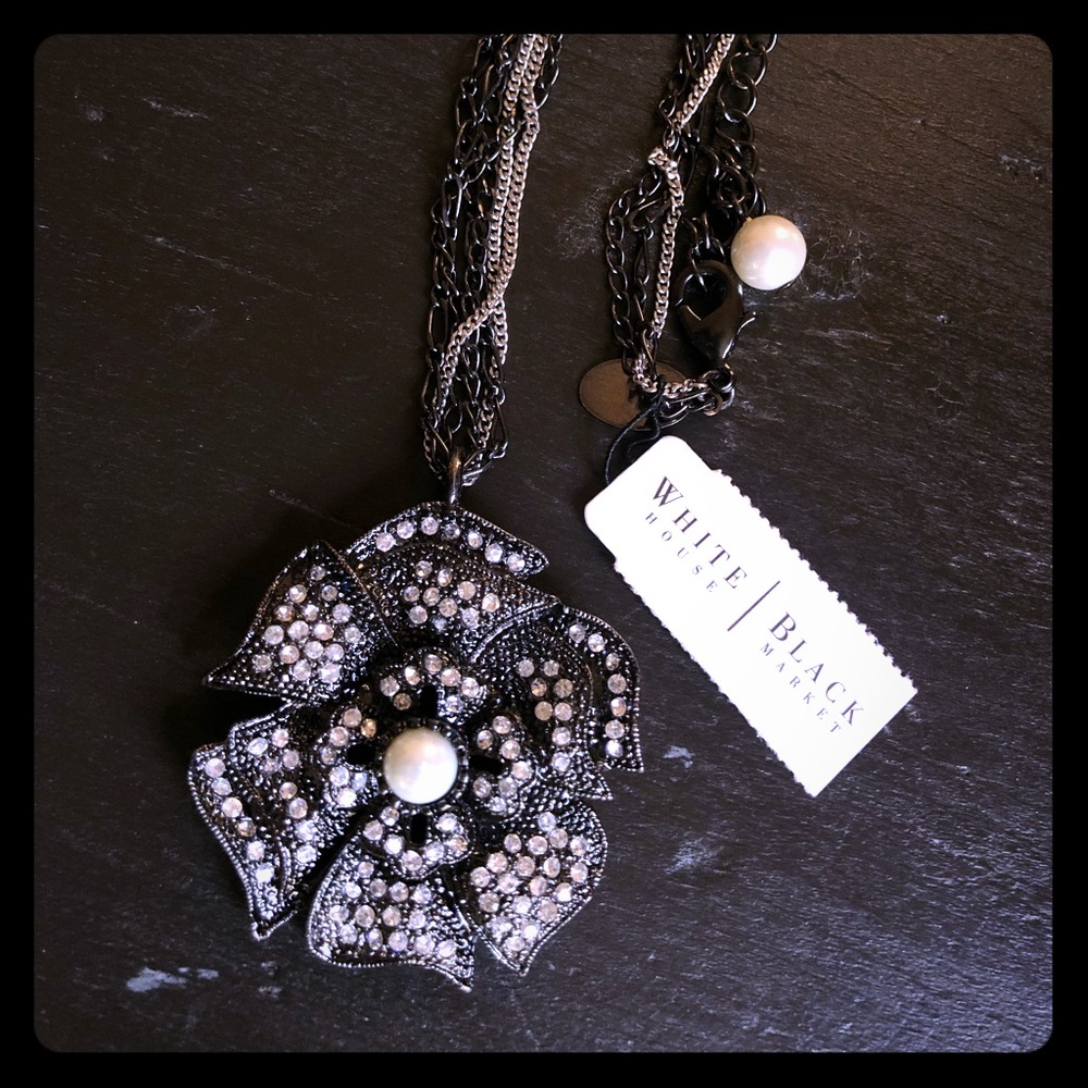 New White House Black Market Statement Necklace